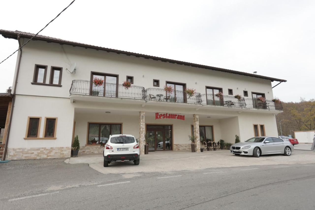 Pensiune Restaurant Liana Mehádia Kültér fotó